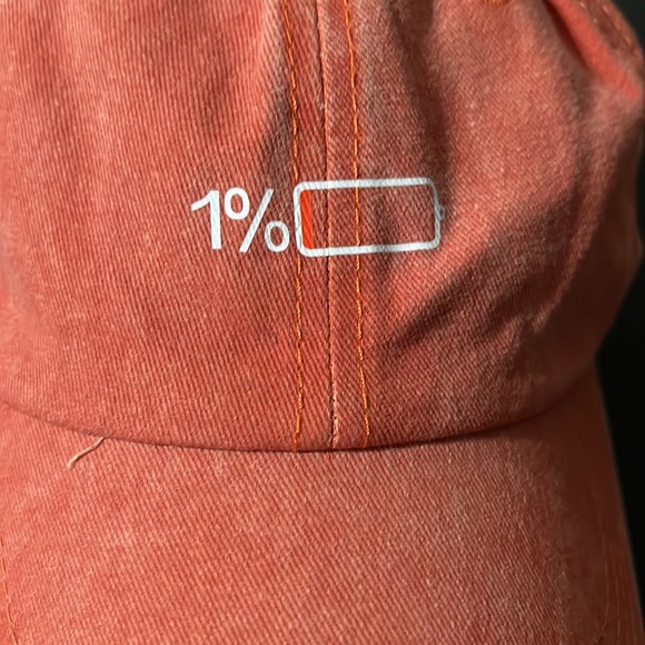 1% Low Battery Icon Hat - Picture 3 of 8